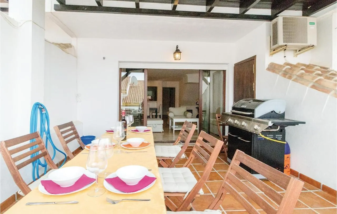 Lovely Home In Manilva With Outdoor Swimming Pool Tatil Evi